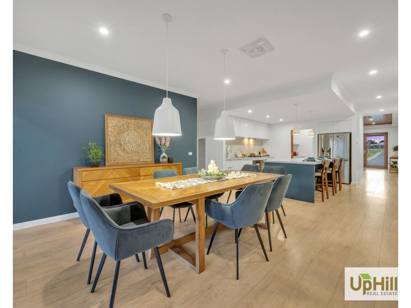 4 Murphy Street, Clyde North VIC 3978