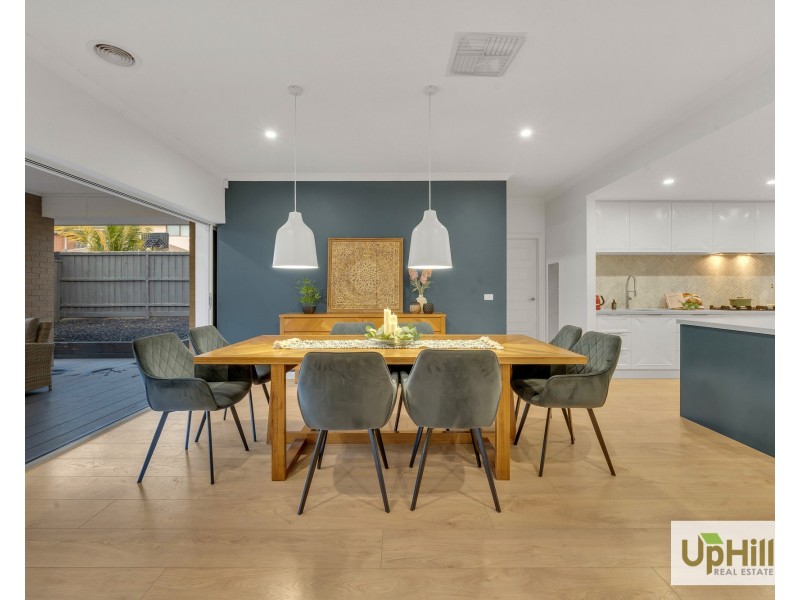 4 Murphy Street, Clyde North VIC 3978