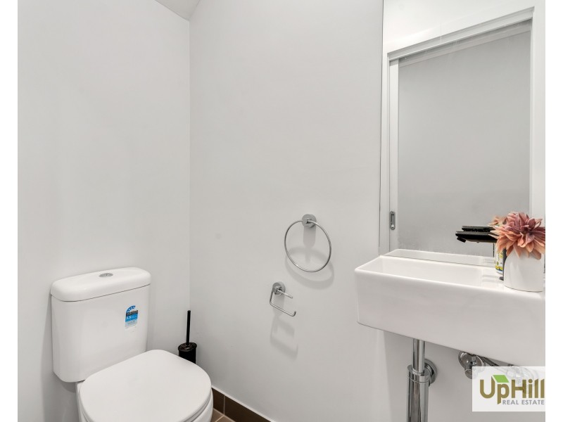 4 Borthwick Parade, Clyde North VIC 3978