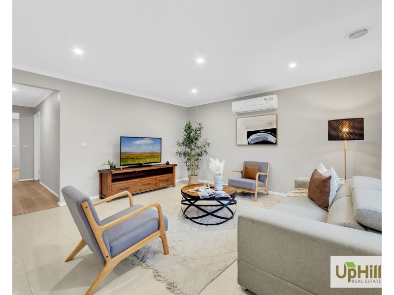 5 Caropepe Avenue, Pakenham VIC 3810