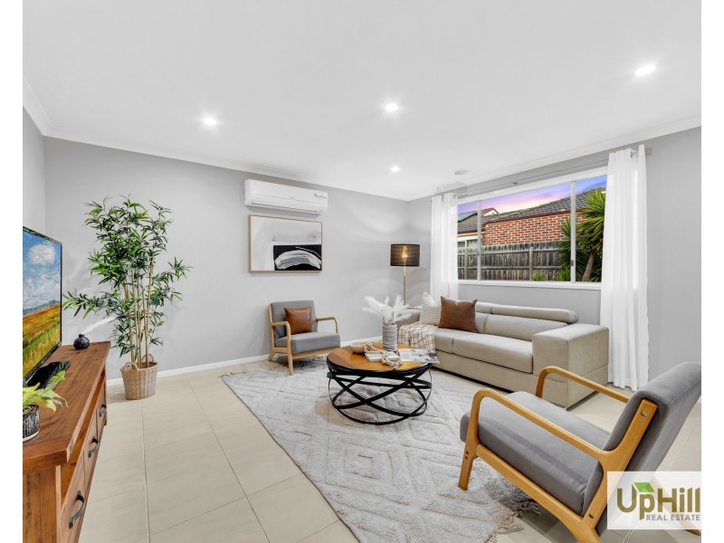 5 Caropepe Avenue, Pakenham VIC 3810