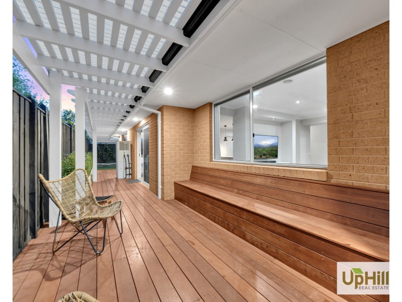 3 Hollywell Road, Clyde North VIC 3978