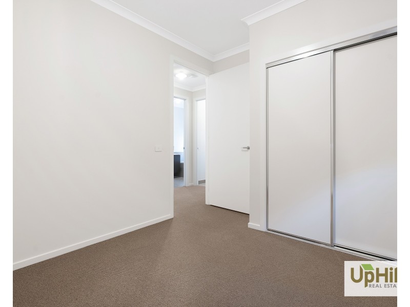 147 Villa Doria Drive, Clyde North VIC 3978