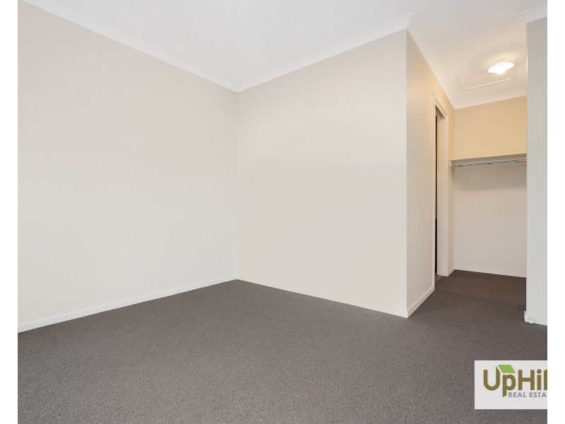 147 Villa Doria Drive, Clyde North VIC 3978