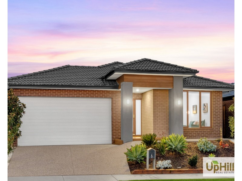 6 Harlequin Way, Clyde North VIC 3978