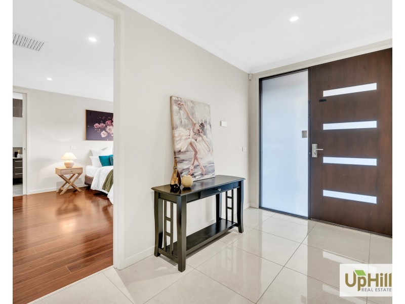 34 Ramlegh Boulevard, Clyde North VIC 3978