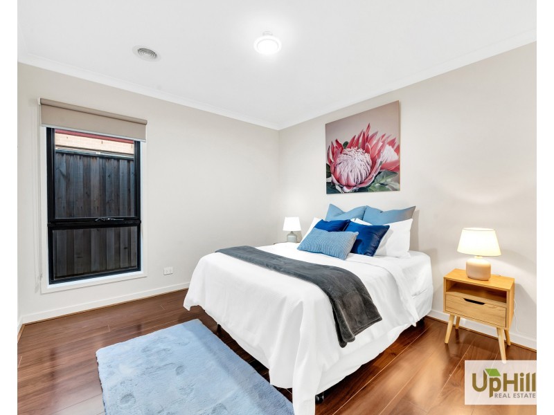 34 Ramlegh Boulevard, Clyde North VIC 3978