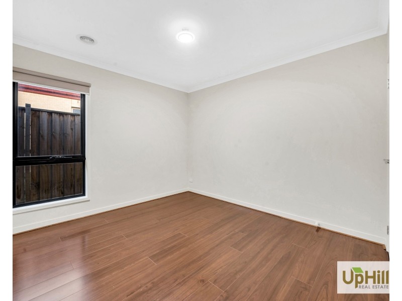 34 Ramlegh Boulevard, Clyde North VIC 3978