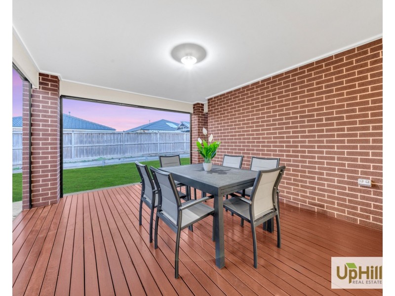 34 Ramlegh Boulevard, Clyde North VIC 3978