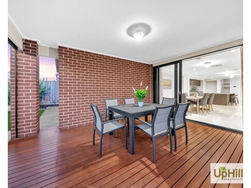 34 Ramlegh Boulevard, Clyde North VIC 3978