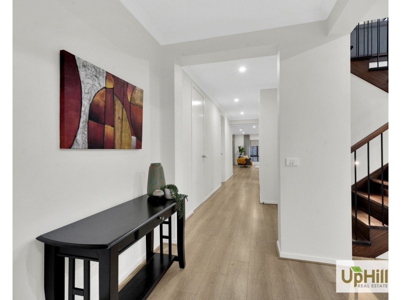 56 Australorp Drive, Clyde North VIC 3978