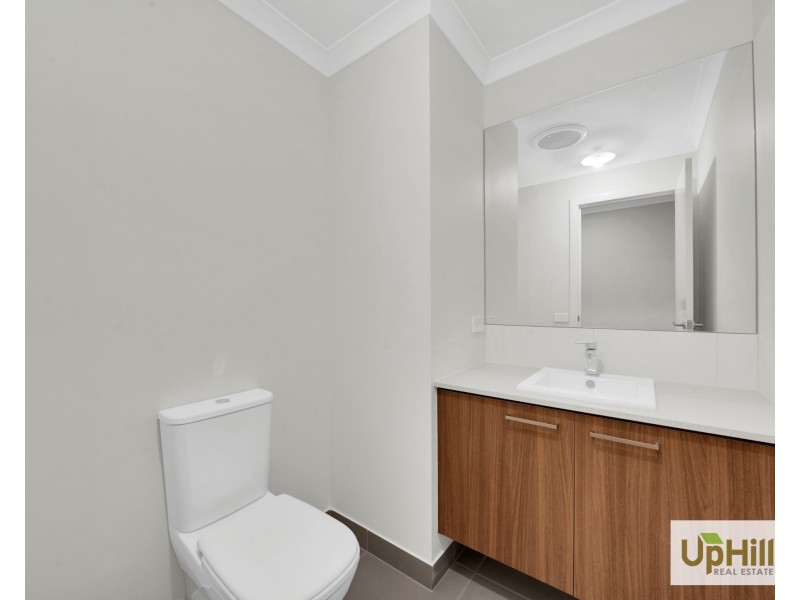 56 Australorp Drive, Clyde North VIC 3978
