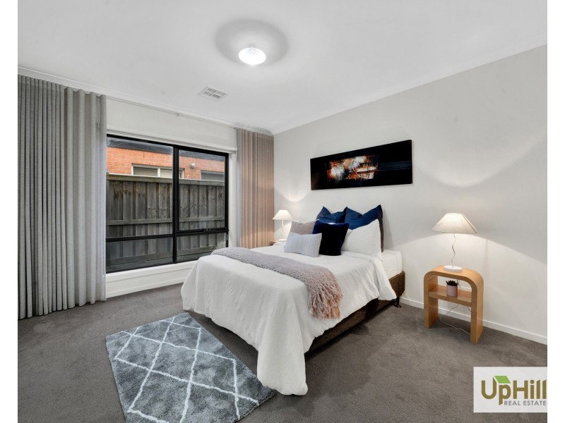 56 Australorp Drive, Clyde North VIC 3978