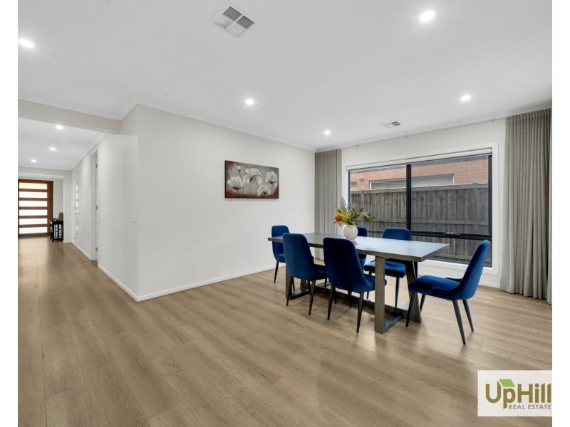 56 Australorp Drive, Clyde North VIC 3978