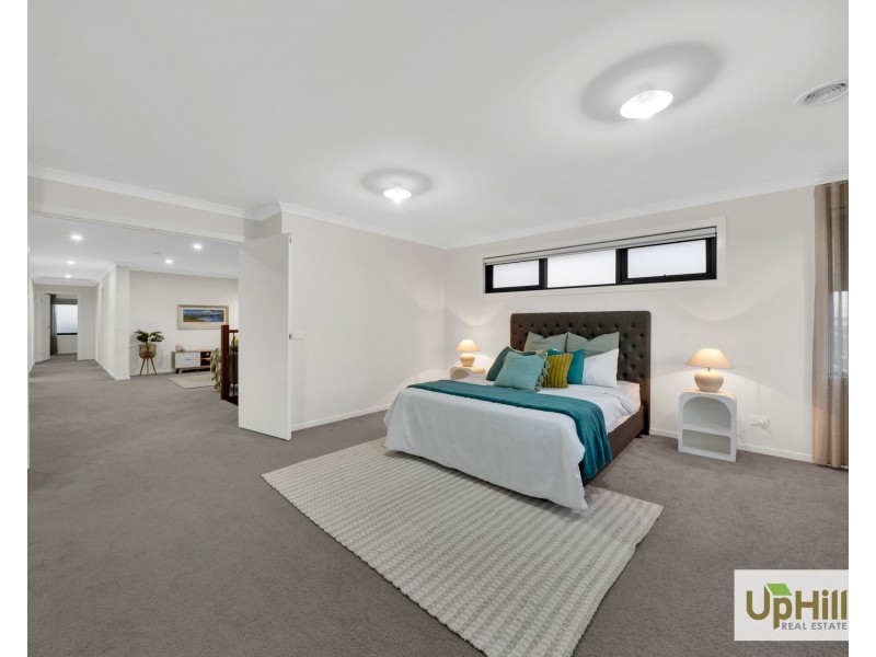 56 Australorp Drive, Clyde North VIC 3978