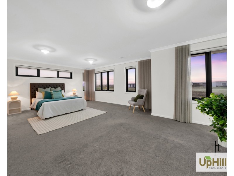 56 Australorp Drive, Clyde North VIC 3978