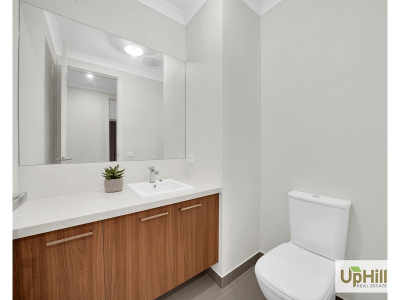 56 Australorp Drive, Clyde North VIC 3978