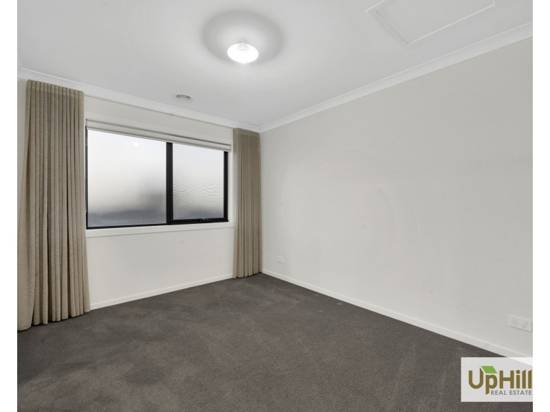 56 Australorp Drive, Clyde North VIC 3978
