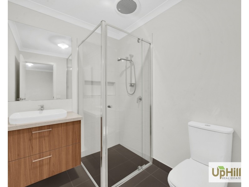 56 Australorp Drive, Clyde North VIC 3978