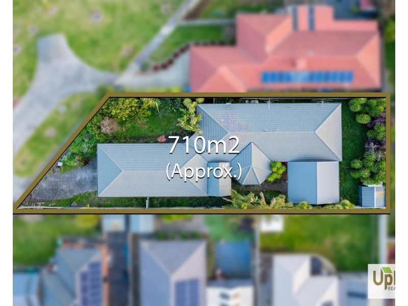 3 Staunton Walk, Cranbourne East VIC 3977