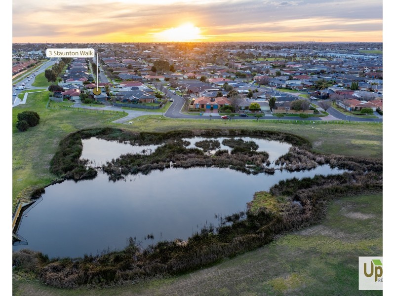 3 Staunton Walk, Cranbourne East VIC 3977