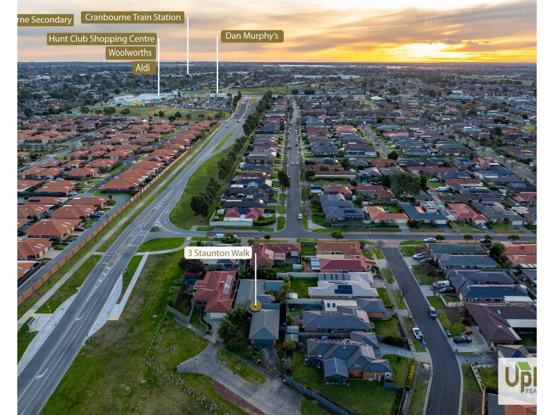 3 Staunton Walk, Cranbourne East VIC 3977