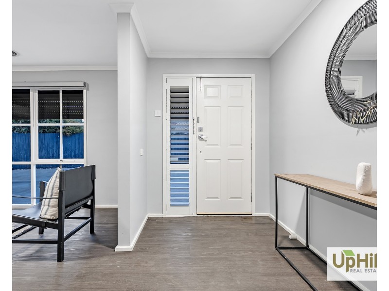 19 Yaltara Close, Cranbourne West VIC 3977