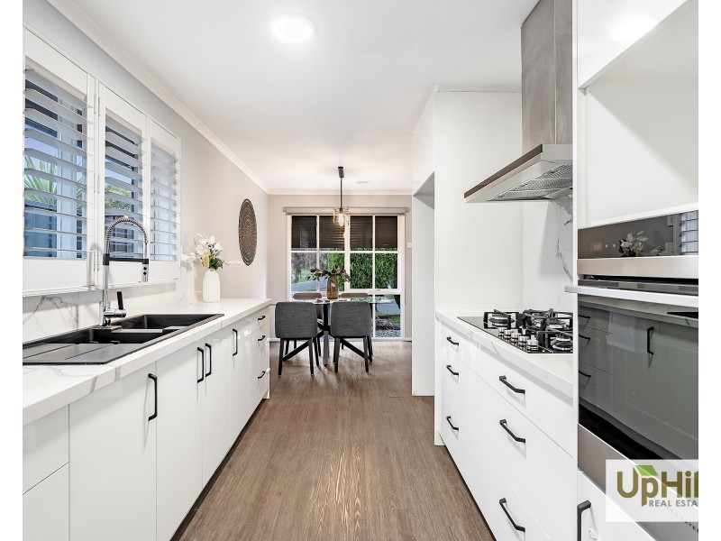 19 Yaltara Close, Cranbourne West VIC 3977