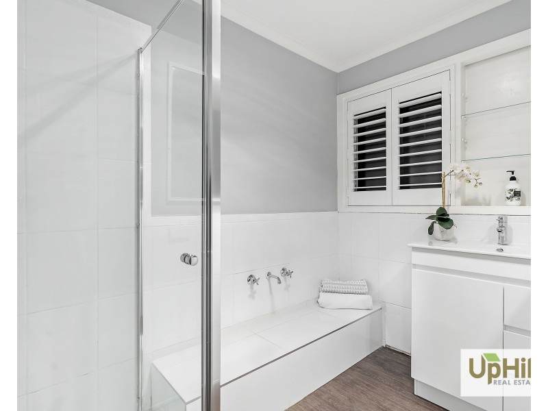 19 Yaltara Close, Cranbourne West VIC 3977