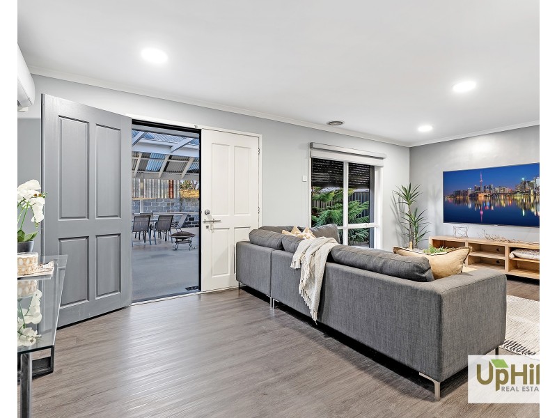 19 Yaltara Close, Cranbourne West VIC 3977