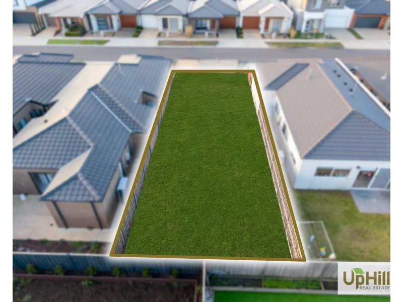 35 Tartan Drive, Clyde North VIC 3978