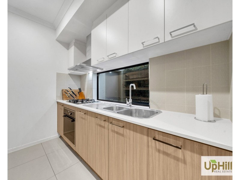 43 Newgrange Boulevard, Clyde North VIC 3978