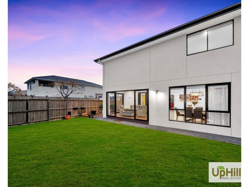 43 Newgrange Boulevard, Clyde North VIC 3978
