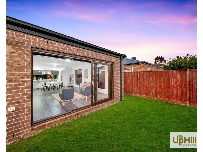 51 Moxham Drive, Clyde North VIC 3978