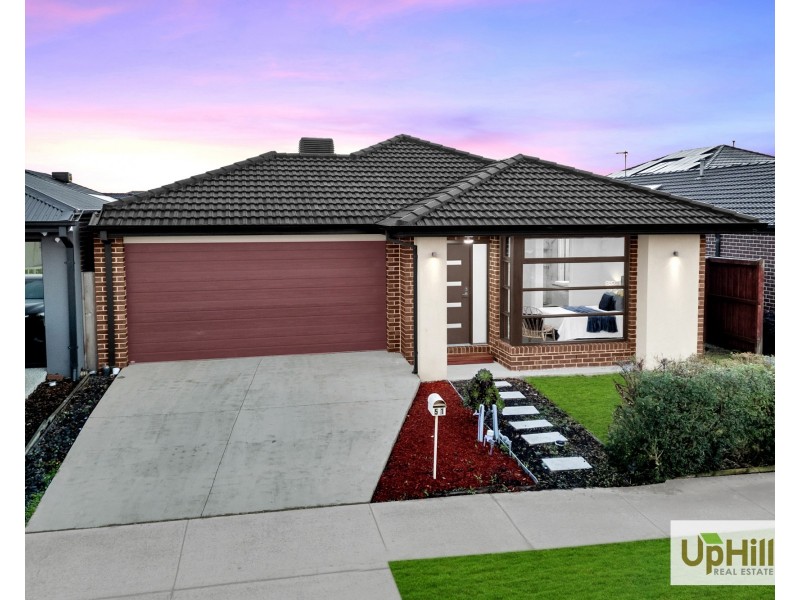 51 Moxham Drive, Clyde North VIC 3978