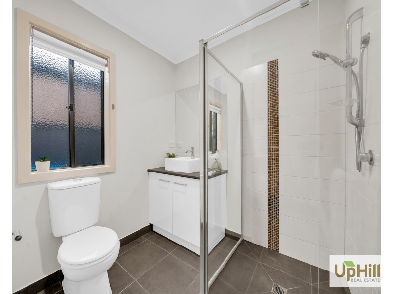 21 Elwick Drive, Clyde North VIC 3978