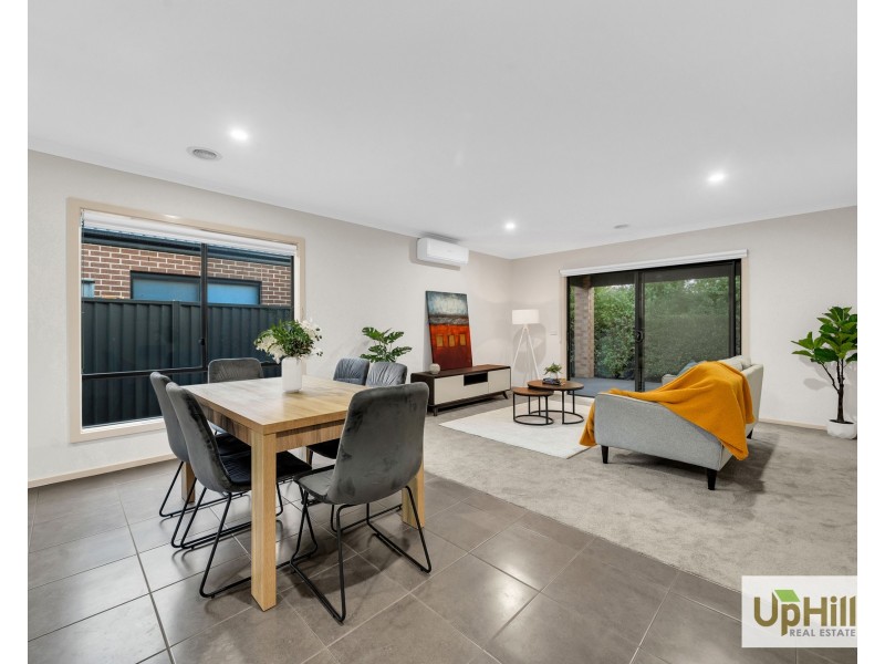 21 Elwick Drive, Clyde North VIC 3978