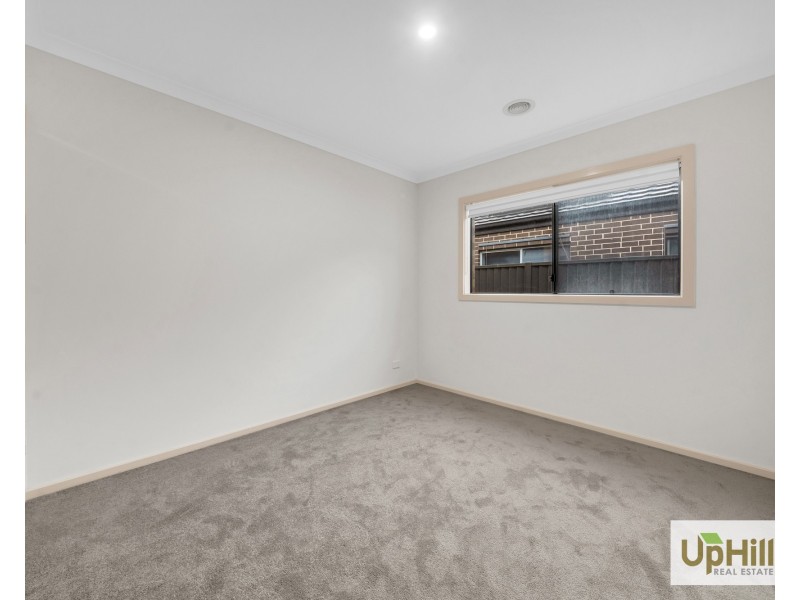 21 Elwick Drive, Clyde North VIC 3978