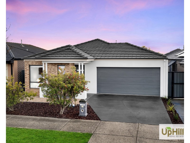 21 Elwick Drive, Clyde North VIC 3978