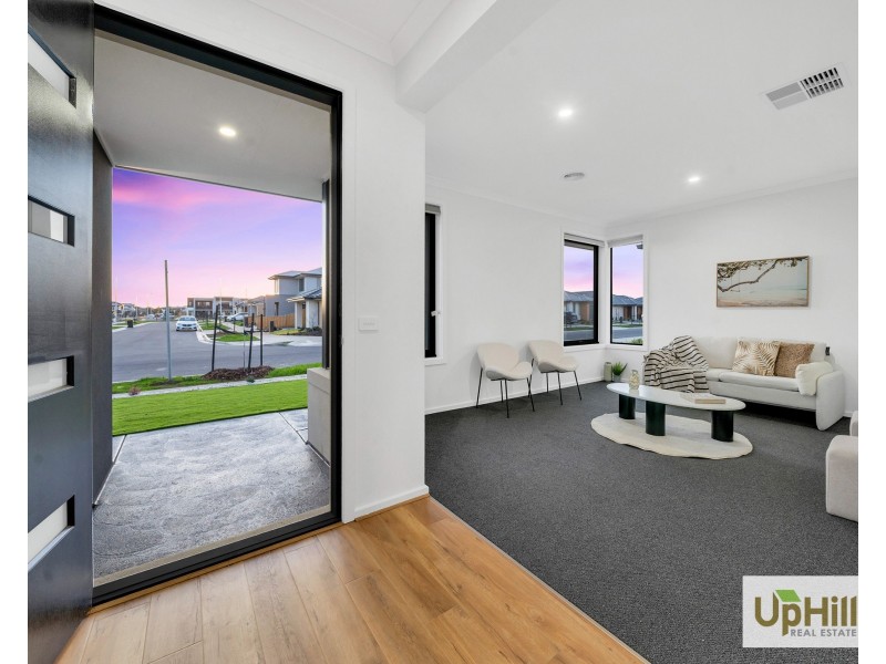 Clyde North VIC 3978