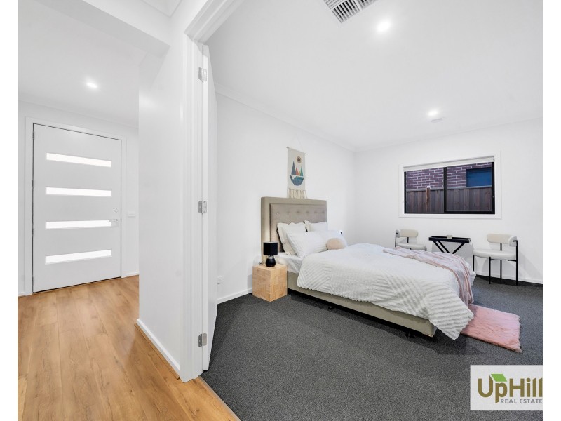 Clyde North VIC 3978