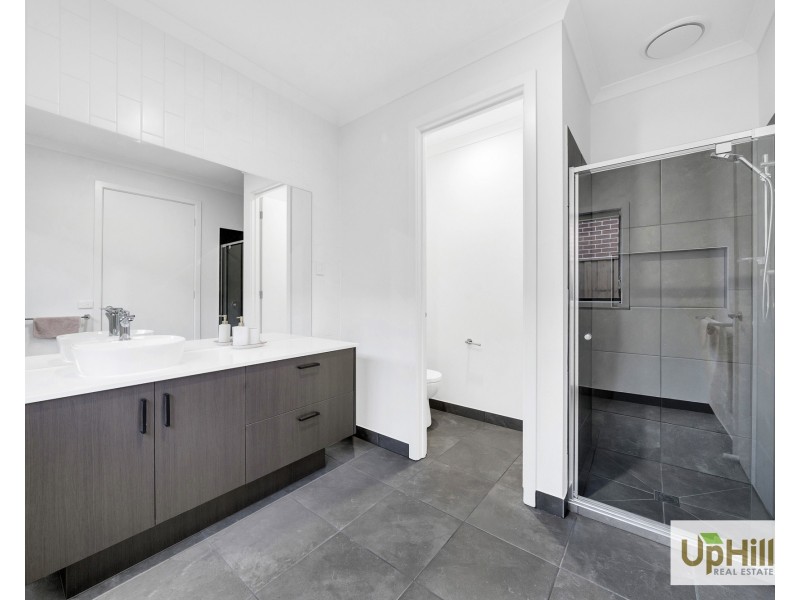 Clyde North VIC 3978