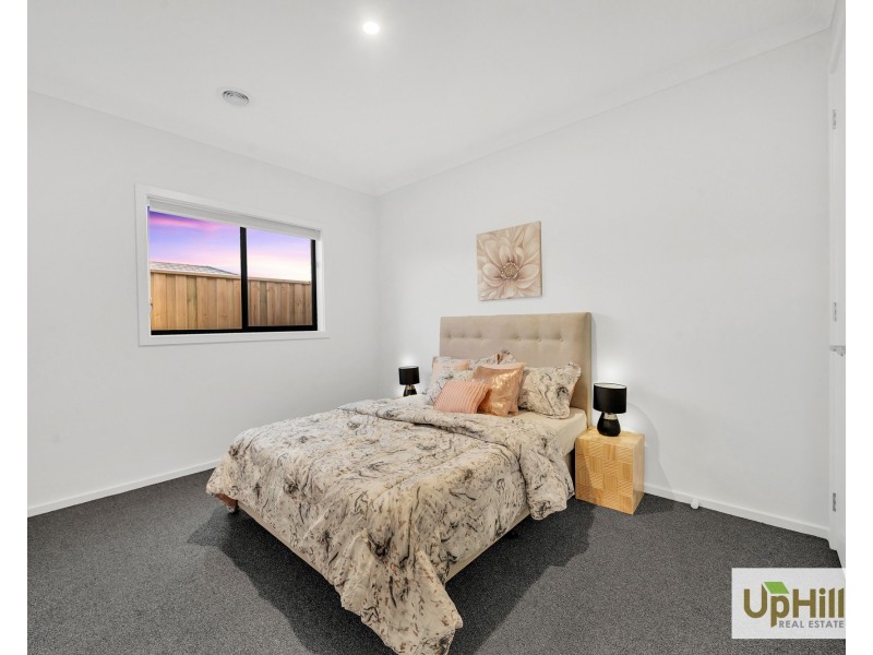 Clyde North VIC 3978