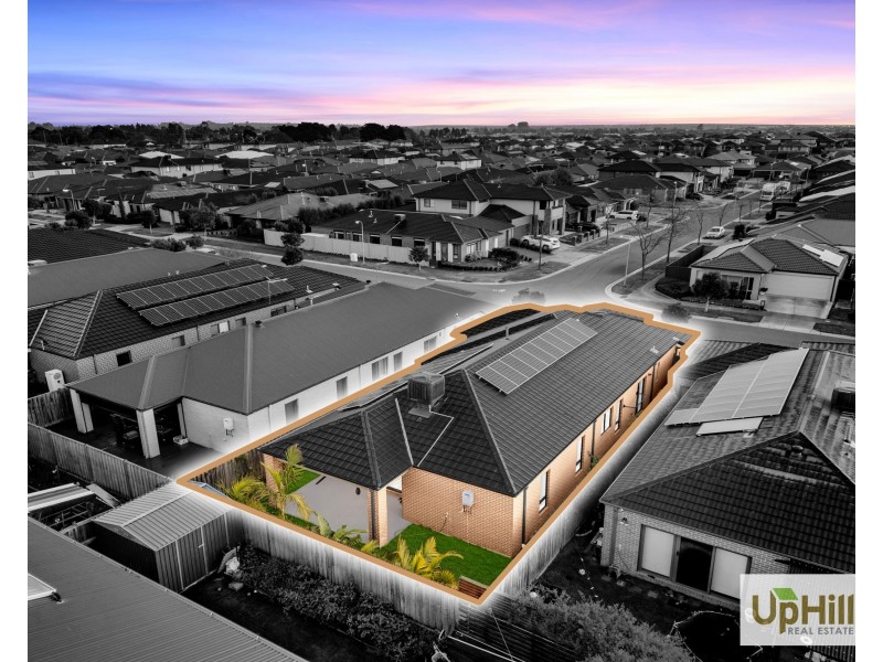 34 Compton Way, Clyde North VIC 3978