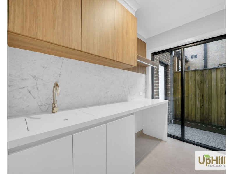 15 Burnbank Parade, Clyde North VIC 3978