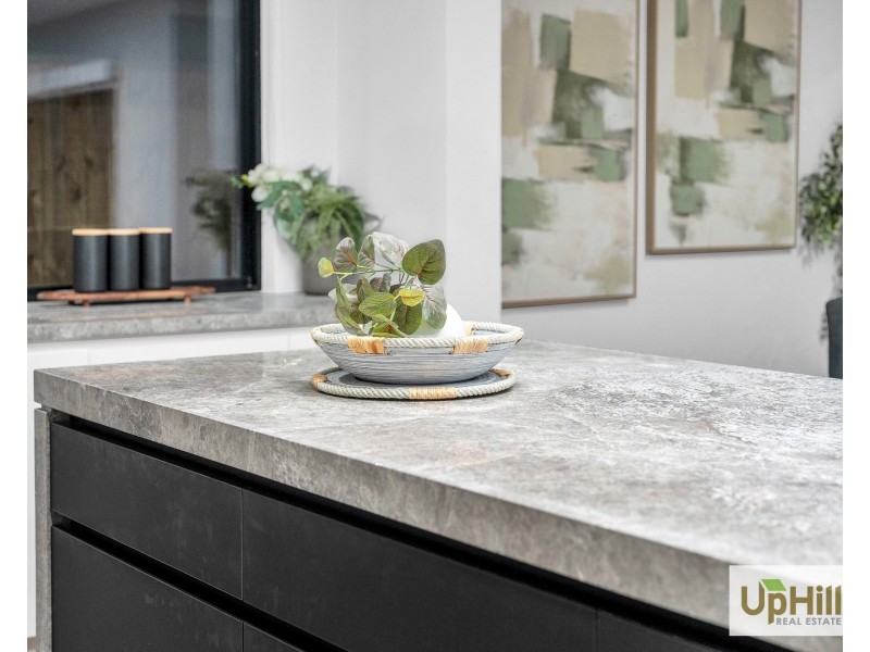 15 Burnbank Parade, Clyde North VIC 3978