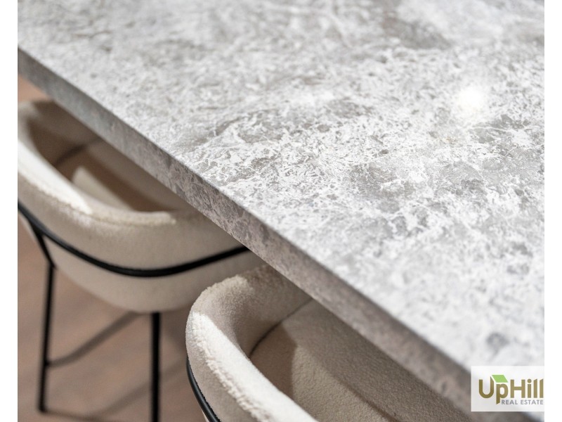 15 Burnbank Parade, Clyde North VIC 3978