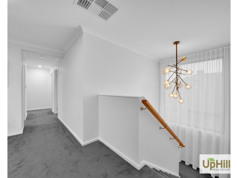 15 Burnbank Parade, Clyde North VIC 3978