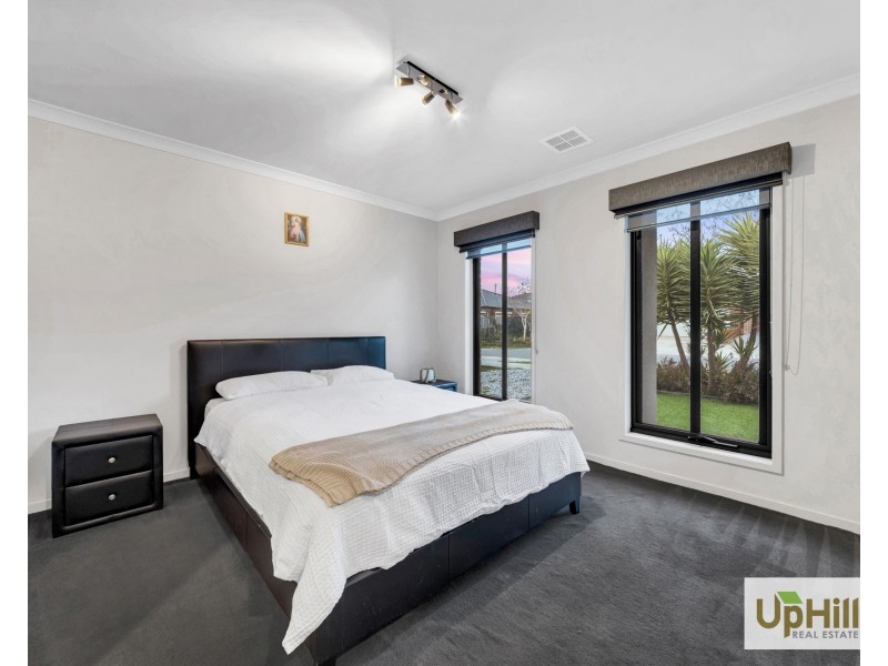 14 Craddock Drive, Clyde North VIC 3978