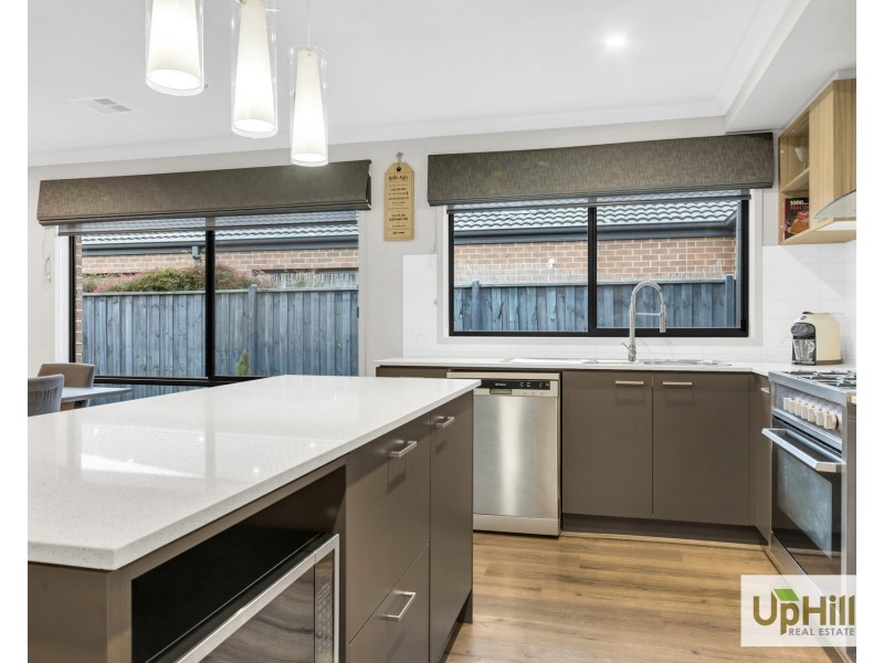 14 Craddock Drive, Clyde North VIC 3978